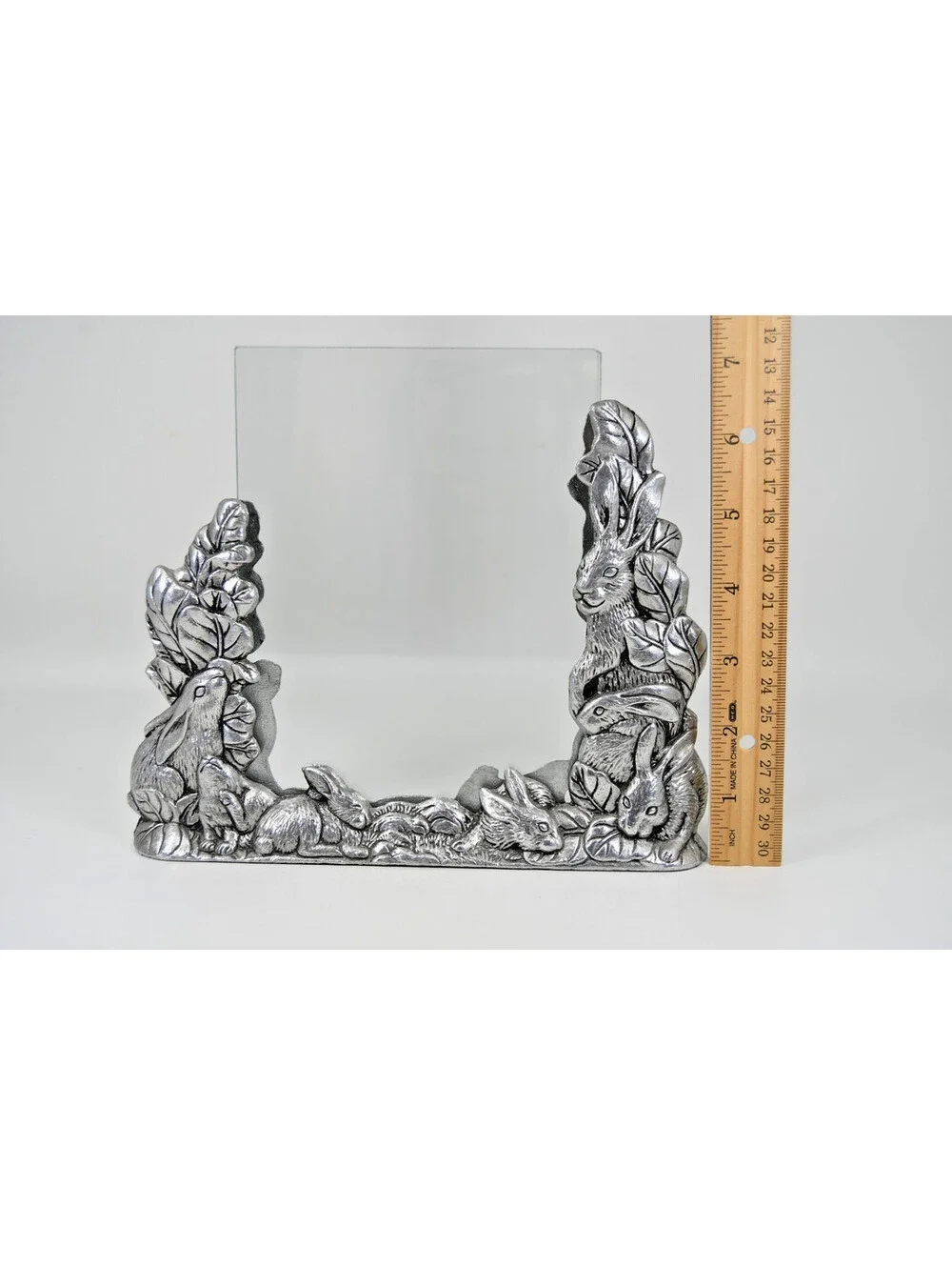 Vintage Arthur Court Bunny Rabbit Cast Aluminum Floating Picture Frame 1989 5x7
